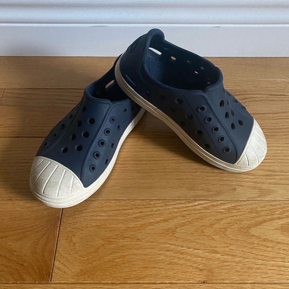 Crocs bump it shoe C11